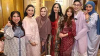 5 Potret Buka Puasa Diah Permatasari, Fuji hingga Kris Dayanti Kompak Bersama