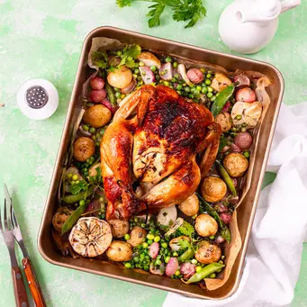 Paha ayam panggang yang renyah, cocok untuk menu makanan di rumah. [Dok/freepik.com/user14908974].