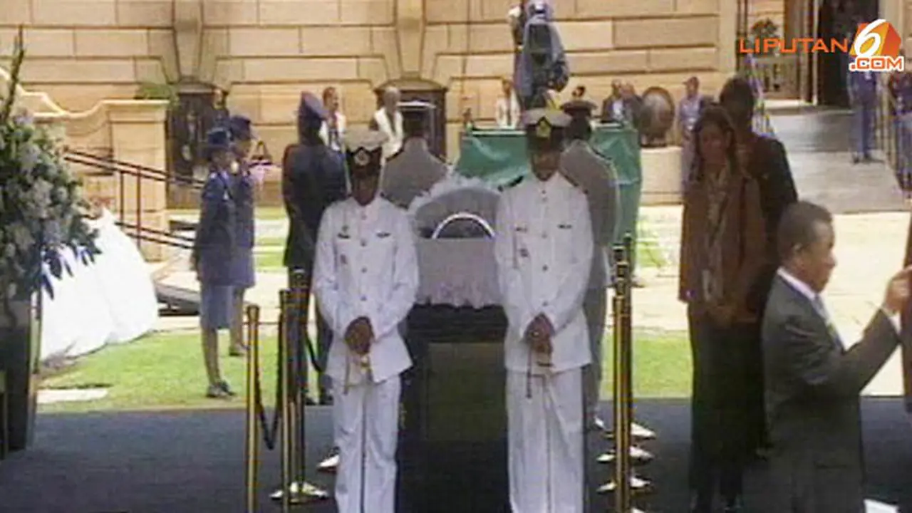 mandela-131211d.jpg