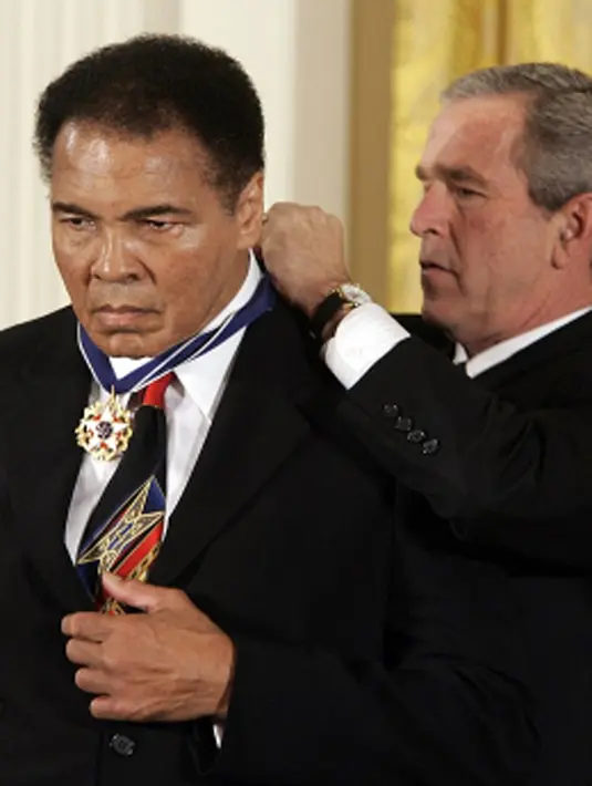 Muhammad Ali akan dimakamkan di  kampung halamannya di Louisville. Namun dari pihak keluarga terkait belum menjelaskan kapan pemakamannya akan digelar. (dailymail/Bintang.com)