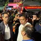 Pj Gubernur DKI Jakarta, Heru Budi Hartono, saat mengunjungi lokasi kebakaran Depo Pertamina Plumpang. (Liputan6.com/Nanda Perdana Putra)