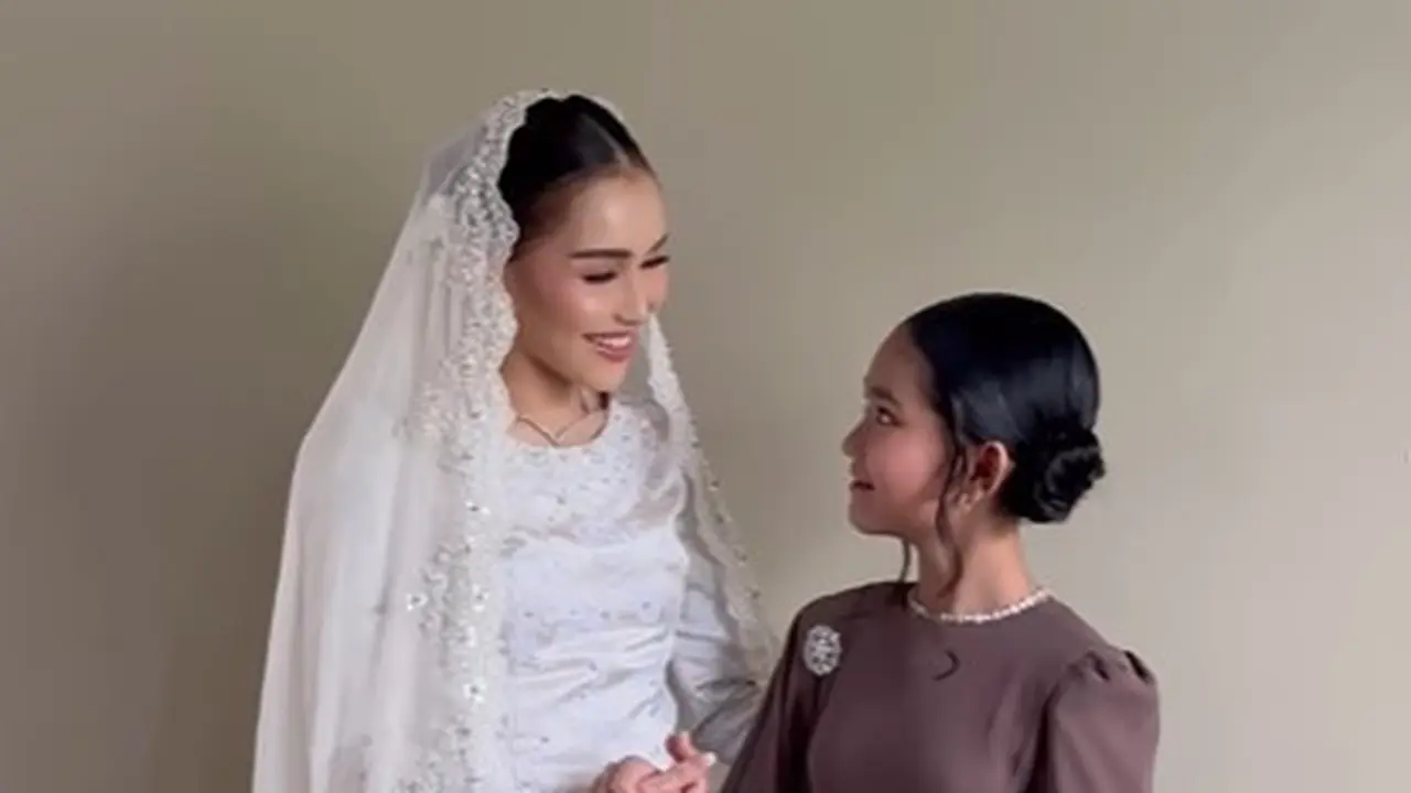 Bilqis saat lamaran Ayu Ting Ting [Instagram/ayutingting92]