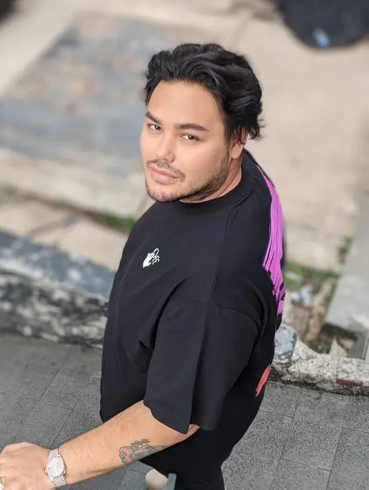 Ivan Gunawan diberitakan meninggal dunia. Rossa dan sejumlah selebritas gondok berat. (Foto: Instagram @ivan_gunawan)
