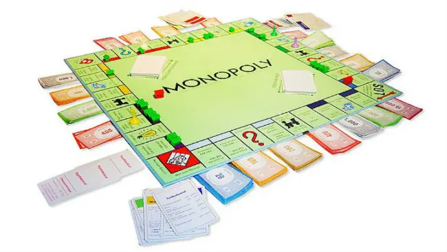 Papan permainan Monopoly versi Jerman. (Sumber Wikimedia/Horst Frank)