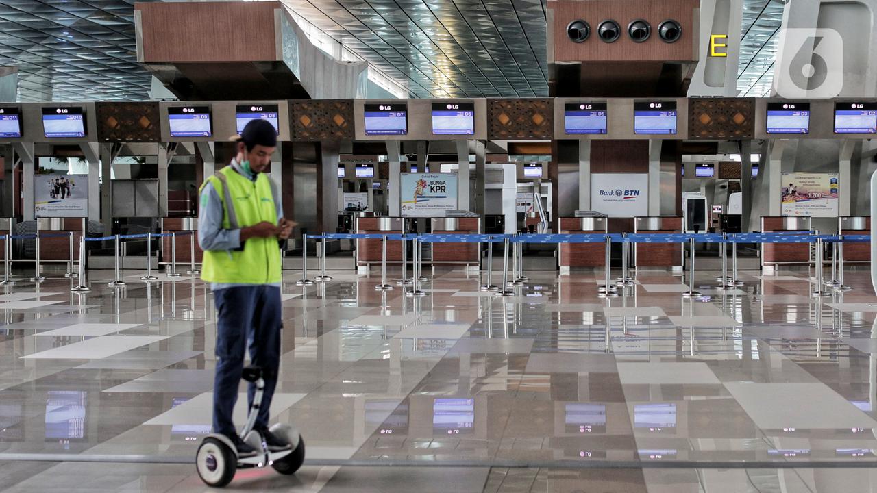 Penampakan Bandara Soetta Saat Penghentian Sementara Operasional