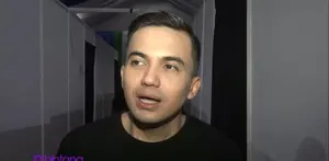 Sahrul Gunawan dikabarkan telah digugat cerai oleh sang istri, Indriani Hadi. Tetapi Sahrul membantah secara tegas akan kabar itu. Menurutnya, berita itu semua hanyalah gosip belaka.