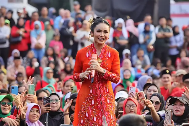 1.Padu Pada Busana KD