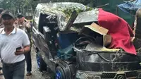 Tragis! Pengemudi Mobil Tewas Tertimpa Pohon Tumbang di Caringin Bandung