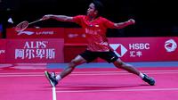 Tunggal putra Indonesia, Anthony Ginting, saat menjalani laga pertama Grup B BWF World Tour Finals 2019 kontra Chou Tien Chen, di Tianhe Gymnasium, Guangzhou, Rabu (11/12/2019). (dok. PBSI)