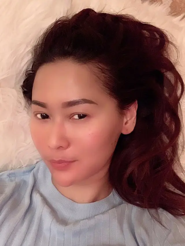 Potret 7 Selebriti Wanita saat Bangun Tidur, Tetap Tuai Pujian