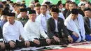 Presiden Joko Widodo atau Jokowi saat salat Idul Adha 1439 Hijriah di Lapangan Tegar Beriman, Cibinong, Kabupaten Bogor, Jawa Barat, Rabu (22/08). (Merdeka.com/Arie Basuki)