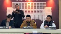 Komisi Pemilihan Umum (KPU) RI menggelar konferensi Pers terkait tindak lanjut pasca Putusan MK terkait Pencalonan Kepala Daerah pada Pilkada Serentak Tahun 2024 di Media Center KPU RI, Jakarta Pusat, Kamis (22/8/2024). (Liputan6.com/Winda Nelfira)