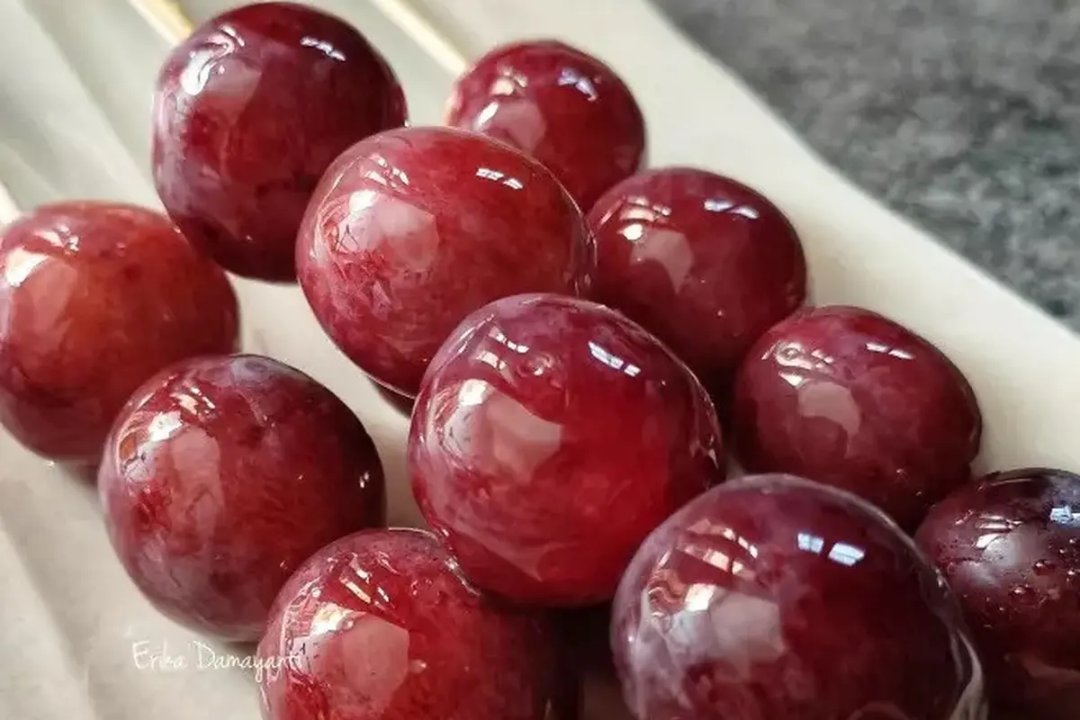 Resep tanghulu anggur. (dok. Cookpad @cemilankakakmika)