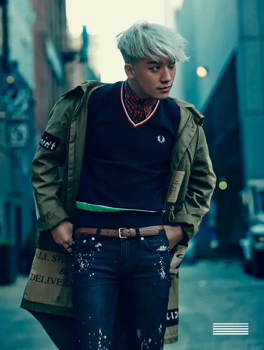 "VIP. Lagu baru BigBang sudah rilis. Sejak aku melihat poster dengan 5 bunga mekar, kenanganku saat melihat personel BigBang pertama kali tiba-tiba muncul," tulisnya. (Foto: kpop.wikia.com)