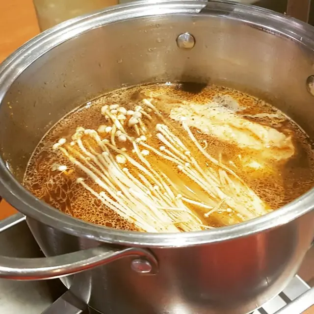 5 Fakta Jamur Enoki yang Dimusnahkan Kementan, Mengandung Bakteri Berbahaya