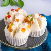 ilustrasi bolu kukus santan/copyright by meboonstudio (Shutterstock)