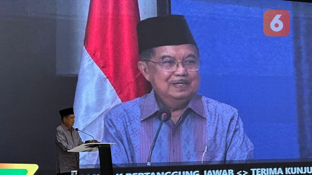 Jusuf Kalla dalam acara penghargaan yang diselenggarakan MUI di Jakarta, Kamis (3/10/2024). (Liputan6.com/Benedikta Miranti)