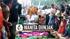 Ada ritual tahunan yang terbilang aneh di kuil Angarmoti, Dhamtari, India. Para wanita di sini, rela tubuhnya diinjak-injak pria yang mereka anggap suci. Ritual ini diyakini dapat memberikan wanita kesuburan agar bisa hamil.