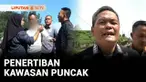 Pedagang kaki lima menolak penertiban yang digelar tim gabungan Satpol PP, TNI-Polri di kawasan Puncak, Kabupaten Bogor, Jawa Barat, Kamis siang. Selain PKL, tim gabungan juga menertibkan pedagang asongan yang berjualan di sepanjang jalur puncak.