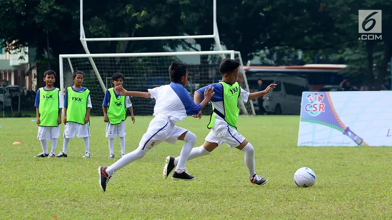 PHOTO: Serunya Anak-Anak Bermain Sepak Bola Bersama Pelatih Real Madrid