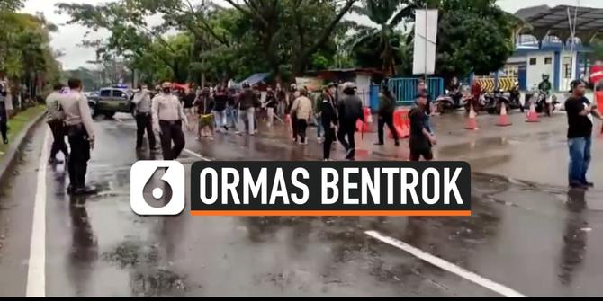 VIDEO: 2 Ormas di Sukabumi Bentrok, 3 Orang Terluka