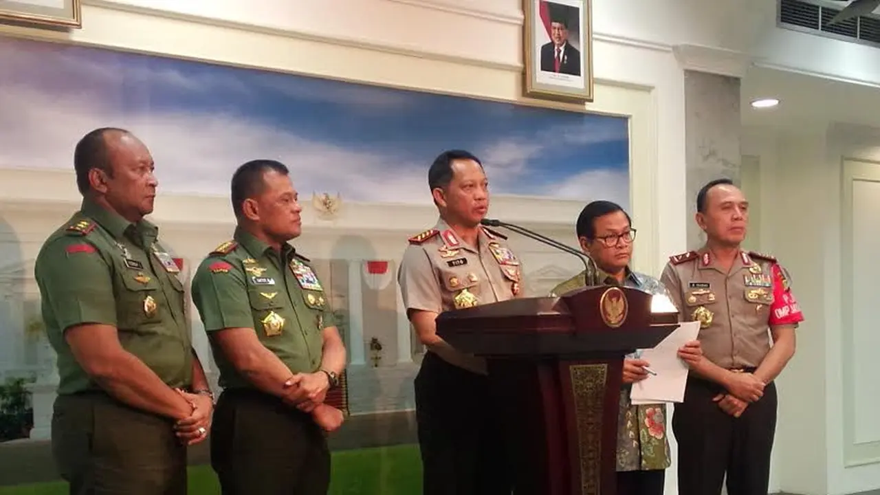 Kapolri Tito Karnavian di Istana