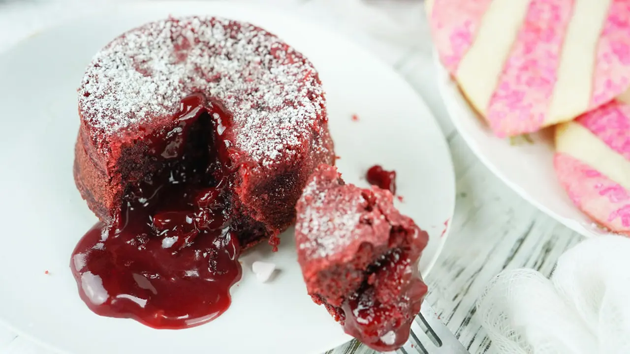 molten lava cake red velvet