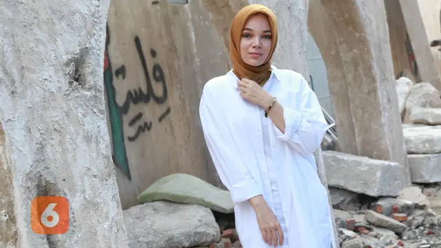 [Bintang] Dewi Sandra
