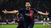 Striker berusia 23 tahun, Goncalo Ramos didatangkan PSG dari Benfica pada tengah musim 2023/2024 dengan nilai transfer 65 juta euro. Hingga kini ia telah bermain dalam 40 laga di semua kompetisi bersama PSG dengan torehan 14 gol dan 2 assist. Bersama Timnas Portugal ia telah mengoleksi 14 caps dengan torehan 8 gol dan 2 assist sejak melakukan debut pada 17 November 2022. (AFP/Christophe Simon)