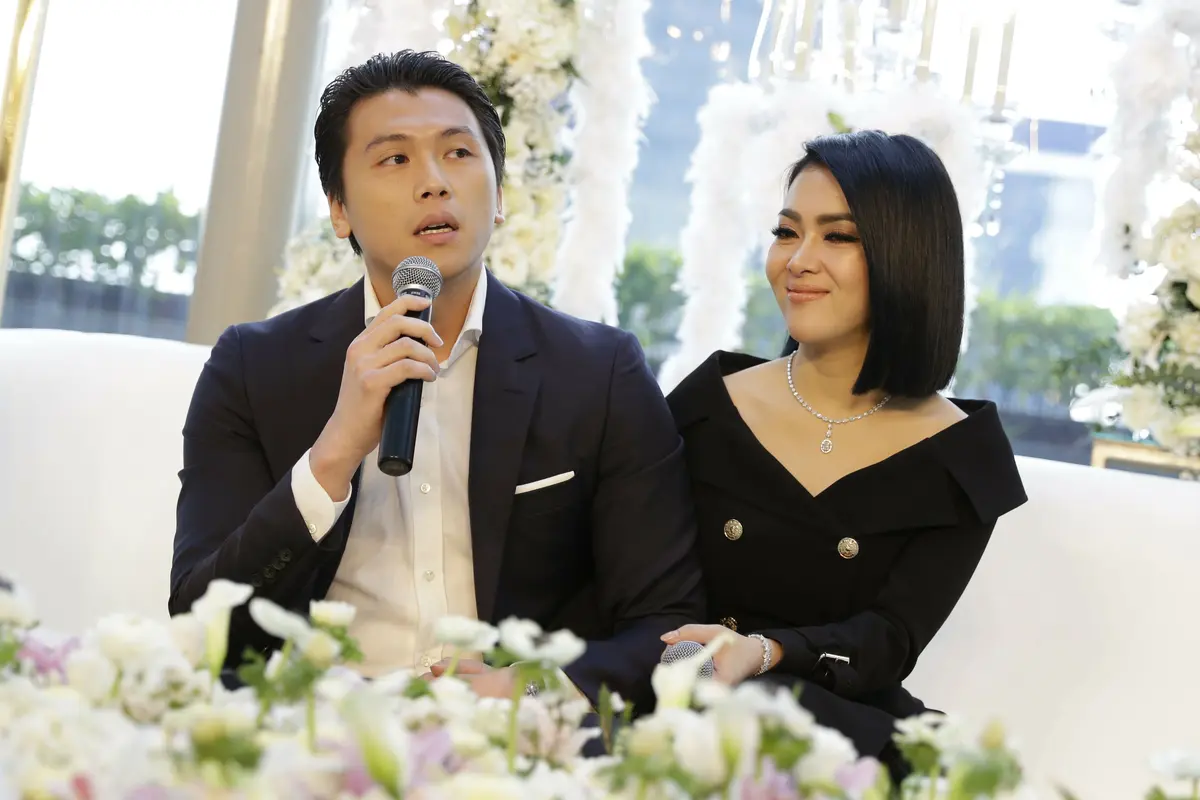 Syahrini dan Reino Barack (Kapanlagi.com/ Agus Apriyanto)