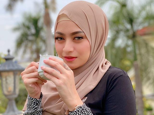 Nathalie Holscher Punya Gelar Ratu Anggur Merah Sebelum Mualaf Sule Bereaksi Showbiz Liputan6 Com