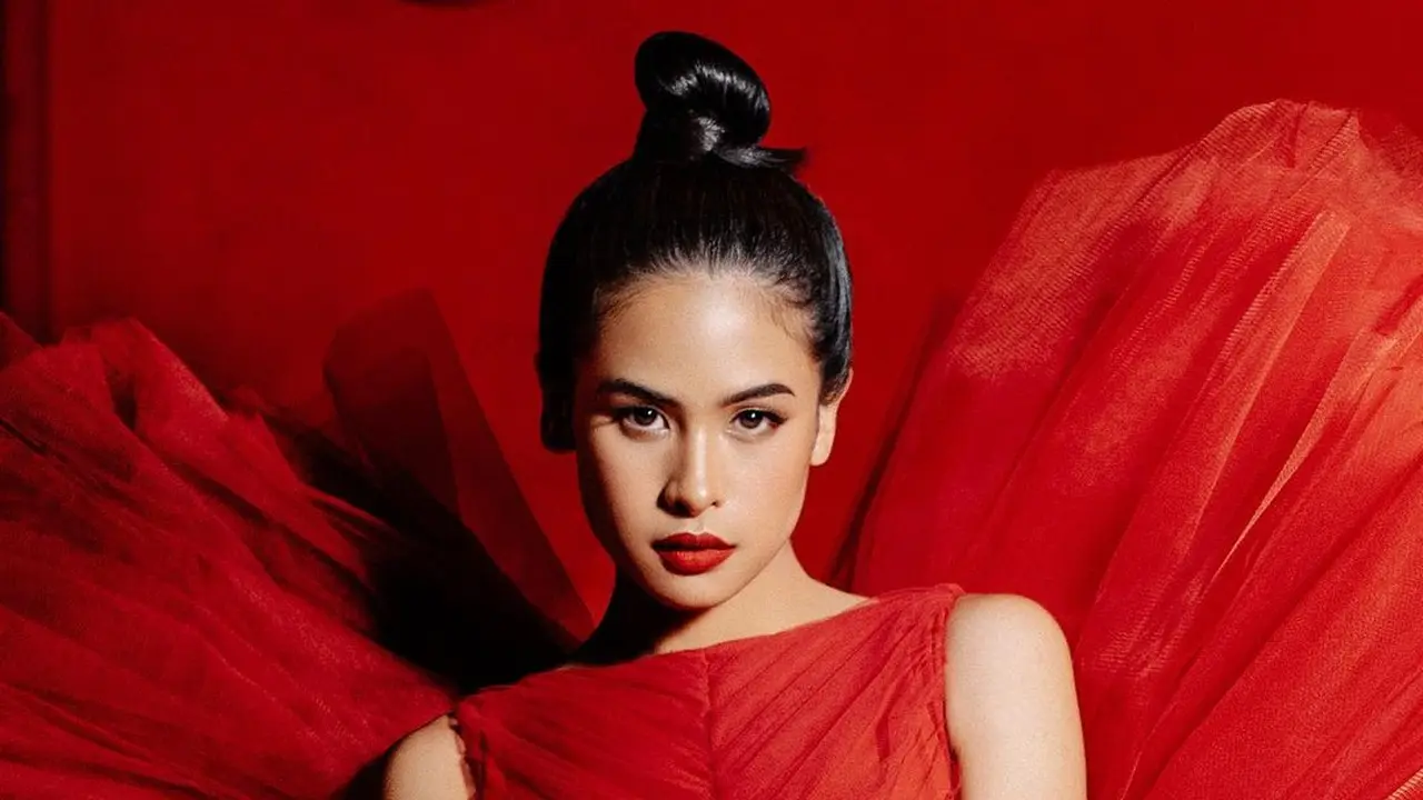 Maudy Ayunda.