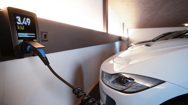 Ilustrasi baterai mobil listrik