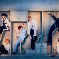 Jumlah pesanan pre-order album BTS Map of the Soul: Persona membludak dalam sepekan. (Soompi)