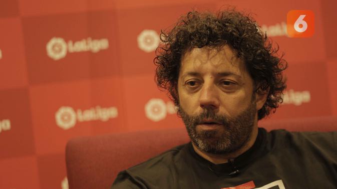 Wawancara eksklusif Bola.com dengan mantan pemain Real Madrid, Ivan Campo, ketika mengunjungi Indonesia untuk mempromosikan La Liga sekaligus menghadiri nonton bareng pertandingan El Clasico di Summarecon Mall Serpong, Minggu (28/10/2018). (Bola.com/Reza