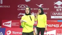 Ganda putri Mesir Nadine Ashraf/Menna Eltanany tampil pada ajang Total BWF World Championships 2015 di Istora Senayan, Jakarta. (Liputan6.com/twitter.com/bulutangkisRI/media)