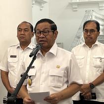 Gubernur DKI Jakarta Pramono Anung di Balai Kota DKI Jakarta, Rabu (24/12/2025). (Liputan6.com/Winda Nelfira)