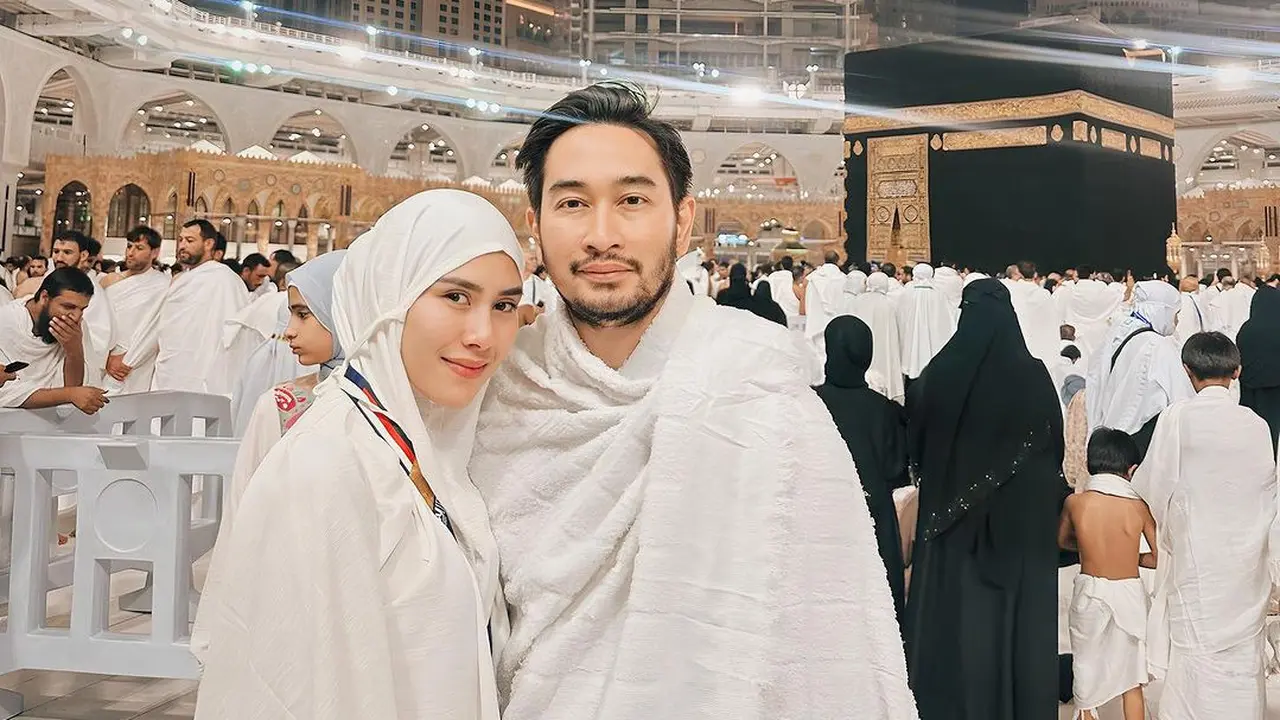 Syahnaz umrah bersama Jeje (Instagram/syahnazs)