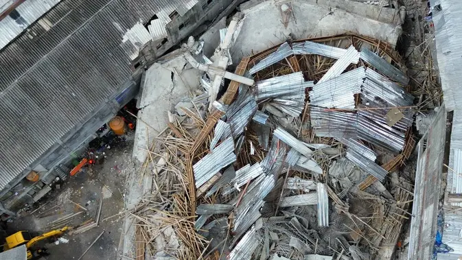    86 Jam Melawan Maut: Tim SAR Terus Berjuang di Reruntuhan Ponpes Sidoarjo 