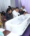 Tidak ada yang mendapat firasat sebelum musisi senior Bartje Van Houten menghembuskan napas terakhirnya. Sebelumnya, beberapa saat sebelum meninggal Bartje masih sempat bertemu dengan anak pertamanya. (Nurwahyunan/Bintang.com)