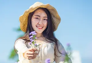 ilustrasi perempuan cantik/Morakot Kawinchan/Shutterstock