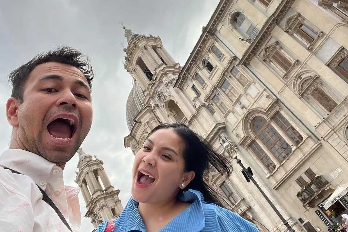 Raffi Ahmad dan Nagita Slavina liburan di Roma, Italia (Foto: Instagram @raffinagita1717)