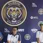 Pelatih Siliwangi Bandung, Ali Budimansyah, memberikan keterangan pers di Bandung, Kamis (30/11/2017). Siliwangi Bandung mengenalkan skuad baru untuk menyongsong kompetisi IBL musim depan. (Bola.com/M Iqbal Ichsan)