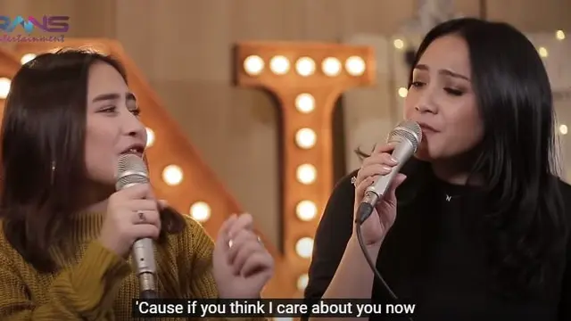 Disebut Mirip, Ini 6 Momen Kebersamaan Nagita Slavina dan Prilly Latuconsina