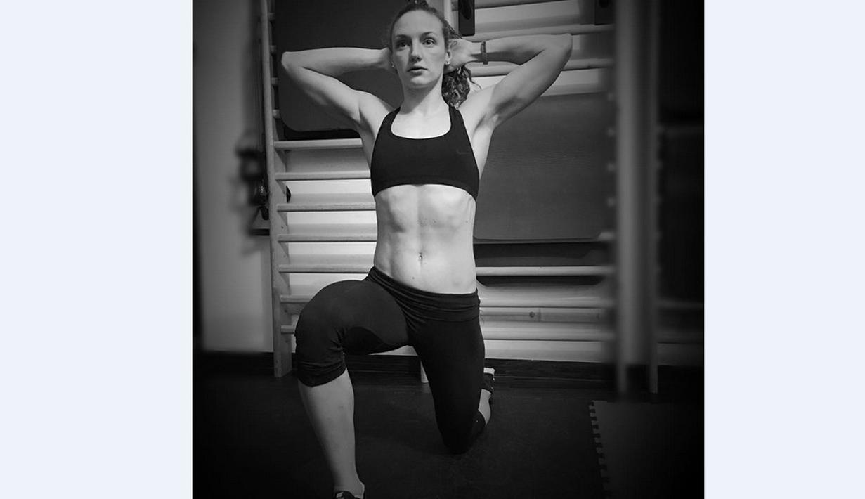 Katinka Hosszu meraih penghargaan Hungarian Sportswoman of the Year 2009 serta FINA Swimmer of the Year 2014 dan 2015 (Bola.com/Instagram/KatinkaHosszu)