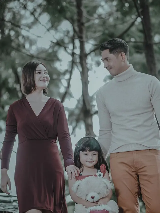Berperan Suami Istri, Ini 6 Momen Kedekatan Amanda Manopo dan Arya Saloka