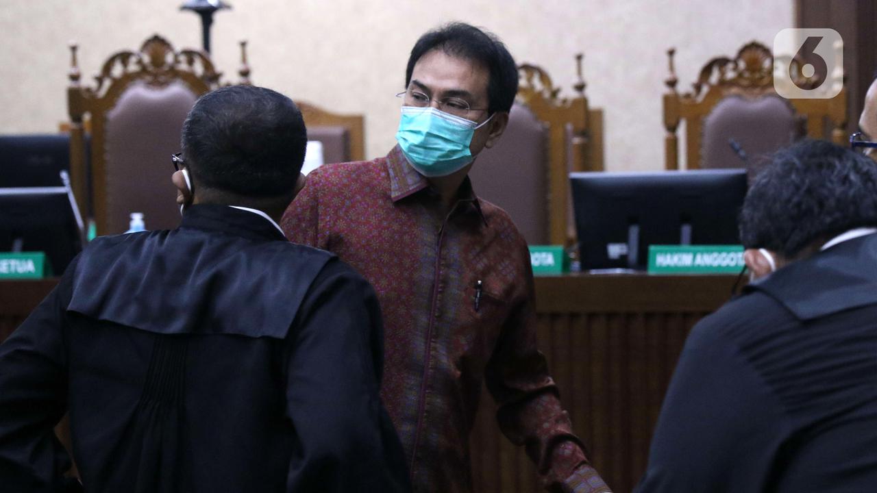 FOTO: Azis Syamsuddin Jalani Sidang Dakwaan Suap Pengurusan Perkara