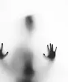 Intip 4 cara berikut agar buah hati terhindar dari stres atau gangguan psikologis lainnya akibat toxic relationship. (Photo: Stefano Pollio/ Unsplash)