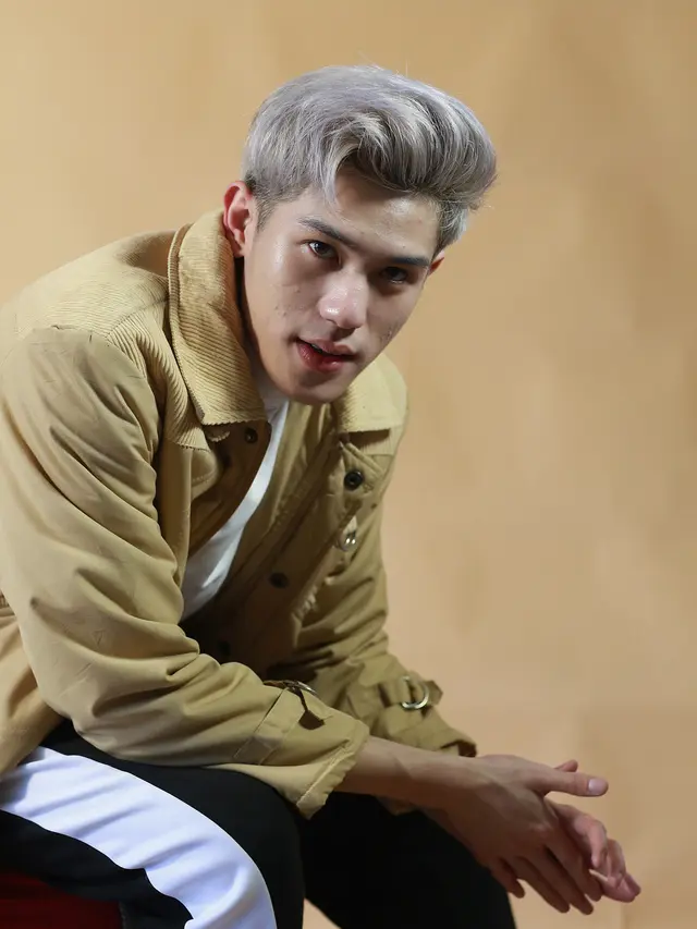 [Fimela] Julian Jacob