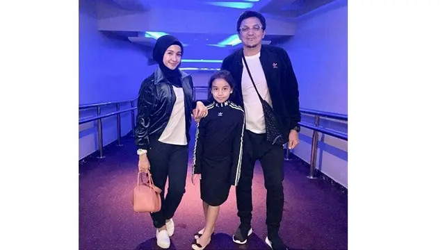 Akui Bercerai, Ini 7 Potret Kenangan Laudya Cynthia Bella dengan 'Keluarga Kecilnya'